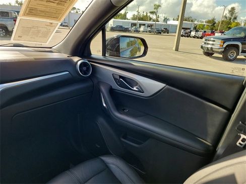 Used 2019 Chevrolet Blazer LT w/ Sound & Technology Package image 11