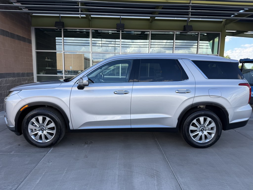 Used 2025 Hyundai Palisade SEL FWD image 7