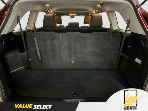 Used 2019 Toyota Highlander LE FWD image 26