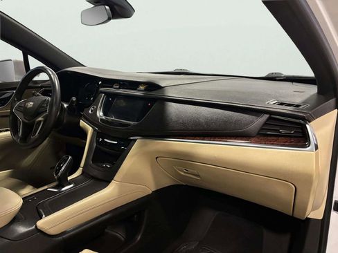 Used 2017 Cadillac XT5 Premium Luxury w/ LPO, Wheel Lock Package image 28