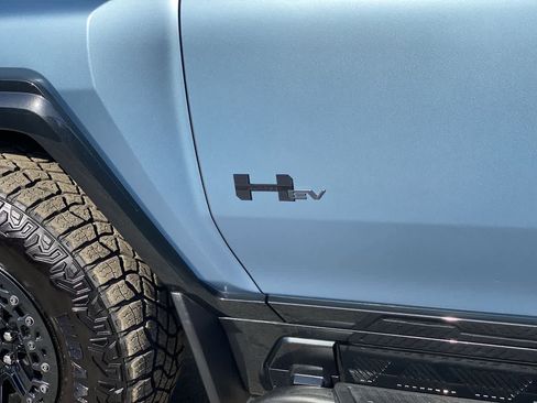 Used 2024 GMC Hummer EV 3X w/ Omega Edition AWD/4WD image 10