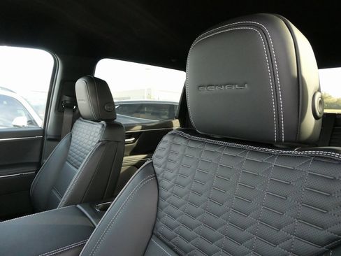 New 2026 GMC Sierra EV Denali image 32