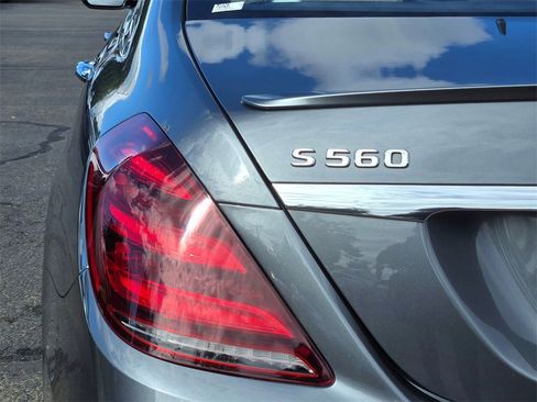 Used 2019 Mercedes-Benz S 560 Sedan image 9