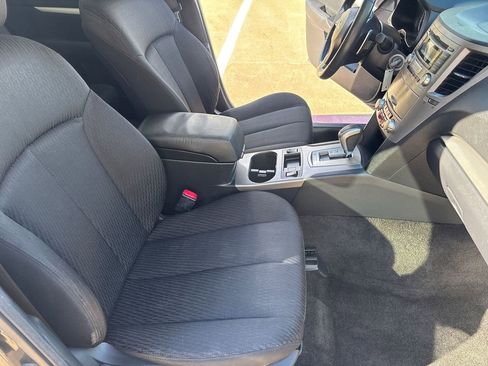Used 2012 Subaru Outback 2.5i Premium w/ All-Weather Pkg image 26