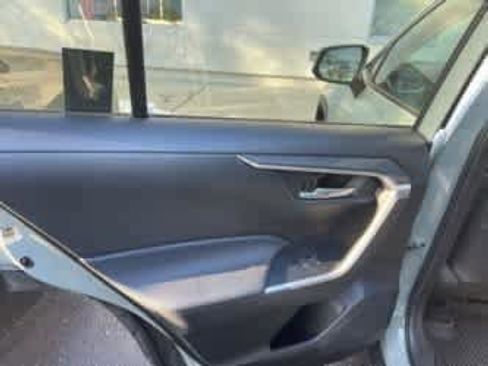 Used 2023 Toyota RAV4 XLE Premium image 18