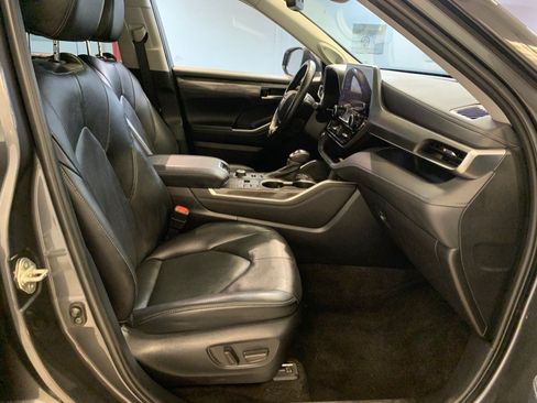 Used 2023 Toyota Highlander Limited AWD/4WD image 66