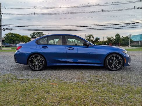 Used 2024 BMW 330i xDrive Sedan w/ M Sport Package AWD/4WD image 4