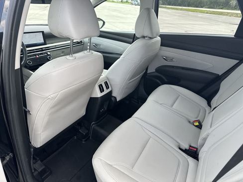 Used 2025 Hyundai Tucson SEL FWD image 19