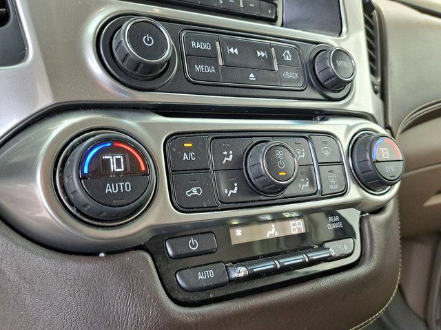 Used 2015 Chevrolet Suburban LS RWD image 15