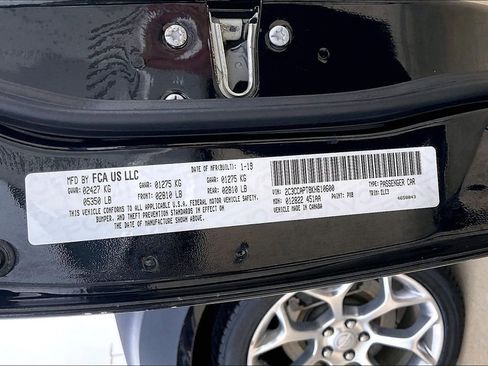 Used 2019 Chrysler 300 C w/ Safetytec Plus Group image 31