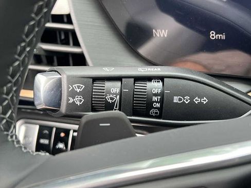 New 2025 Buick Envision Avenir image 11