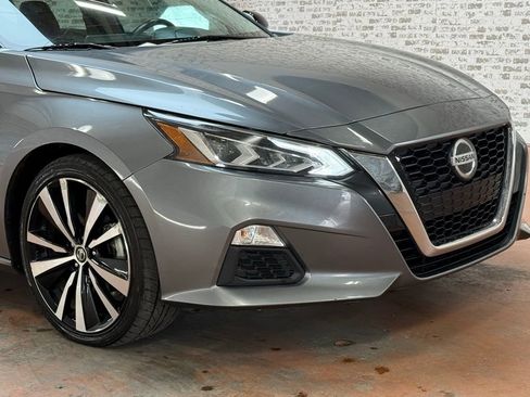 Used 2022 Nissan Altima 2.5 SR image 7
