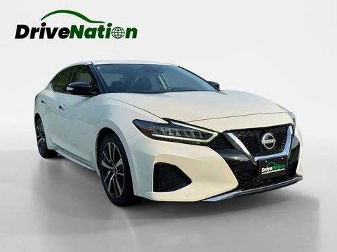 Used 2023 Nissan Maxima SV w/ Floor Mat Group FWD image 3