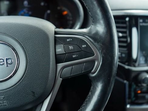 Used 2021 Jeep Grand Cherokee Limited w/ Trailer Tow Group IV image 18