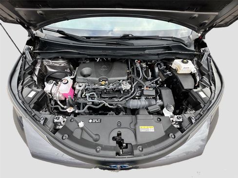 Used 2024 Toyota Sienna LE image 31