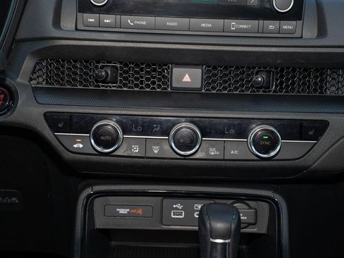 Certified 2024 Honda CR-V EX image 18