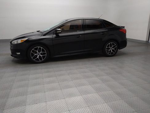 Used 2015 Ford Focus SE w/ SE Sport Package image 2