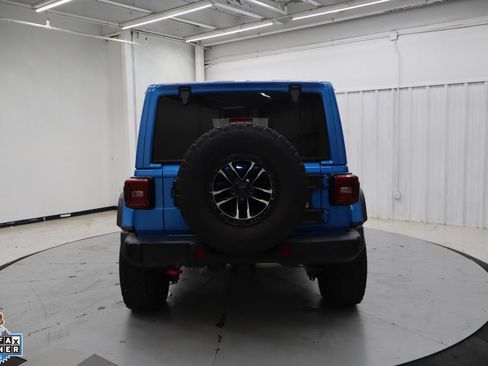 Used 2024 Jeep Wrangler Unlimited Rubicon AWD/4WD image 4