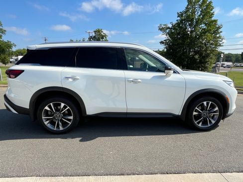Used 2023 INFINITI QX60 Luxe w/ Cargo Package AWD/4WD image 10