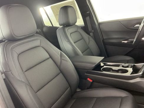 New 2026 Chevrolet Equinox LT w/ Convenience Package II AWD/4WD image 12