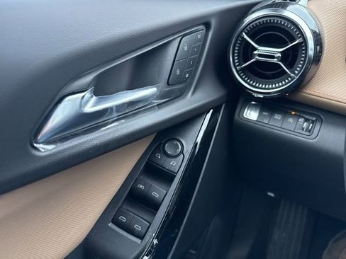 New 2026 Chevrolet Equinox ACTIV w/ Convenience Package III image 23