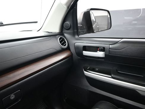 Used 2018 Toyota Tundra Limited image 16