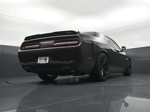 Used 2015 Dodge Challenger SRT w/ Technology Group RWD image 23