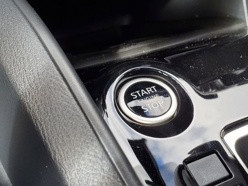 New 2025 Nissan Versa SV w/ Trunk Package image 29