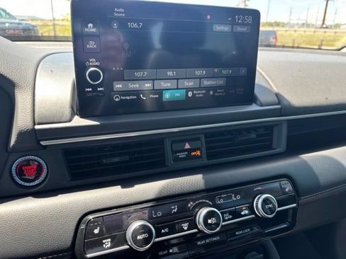 Used 2023 Honda Pilot Touring image 30