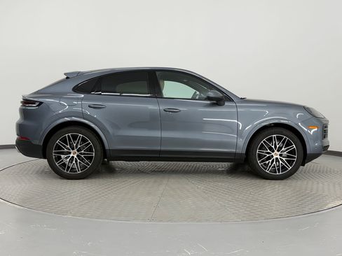 Certified 2026 Porsche Cayenne Coupe AWD/4WD image 8