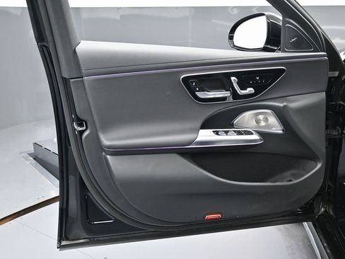 Used 2024 Mercedes-Benz E 350 E 350 image 44