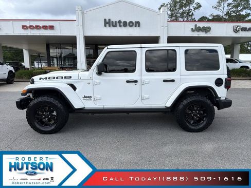 Used 2019 Jeep Wrangler Unlimited Sahara w/ Quick Order Package 24M Moab AWD/4WD image 1