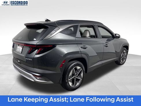 Certified 2025 Hyundai Tucson SEL AWD/4WD image 5