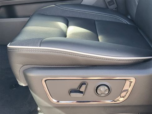 New 2026 RAM 1500 Limited image 17