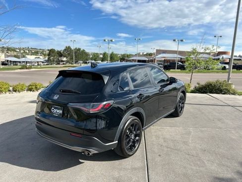 Used 2025 Honda HR-V Sport image 8