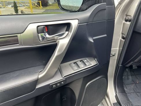Used 2023 Lexus GX 460 Premium AWD/4WD image 11