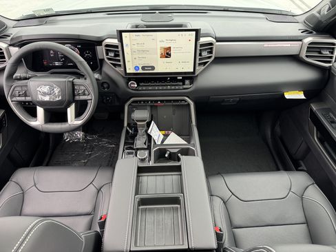 New 2026 Toyota Tundra Limited AWD/4WD image 4