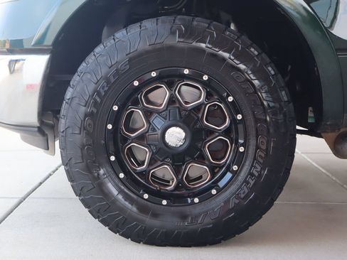 Used 2013 Ford F150 XLT w/ Mid Equipment Group AWD/4WD image 5