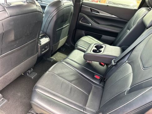 Used 2023 INFINITI QX60 Luxe w/ Performance Audio Package image 16