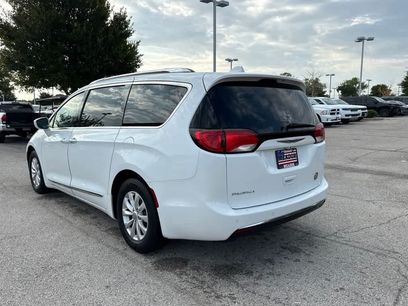 Used 2019 Chrysler Pacifica Touring-L