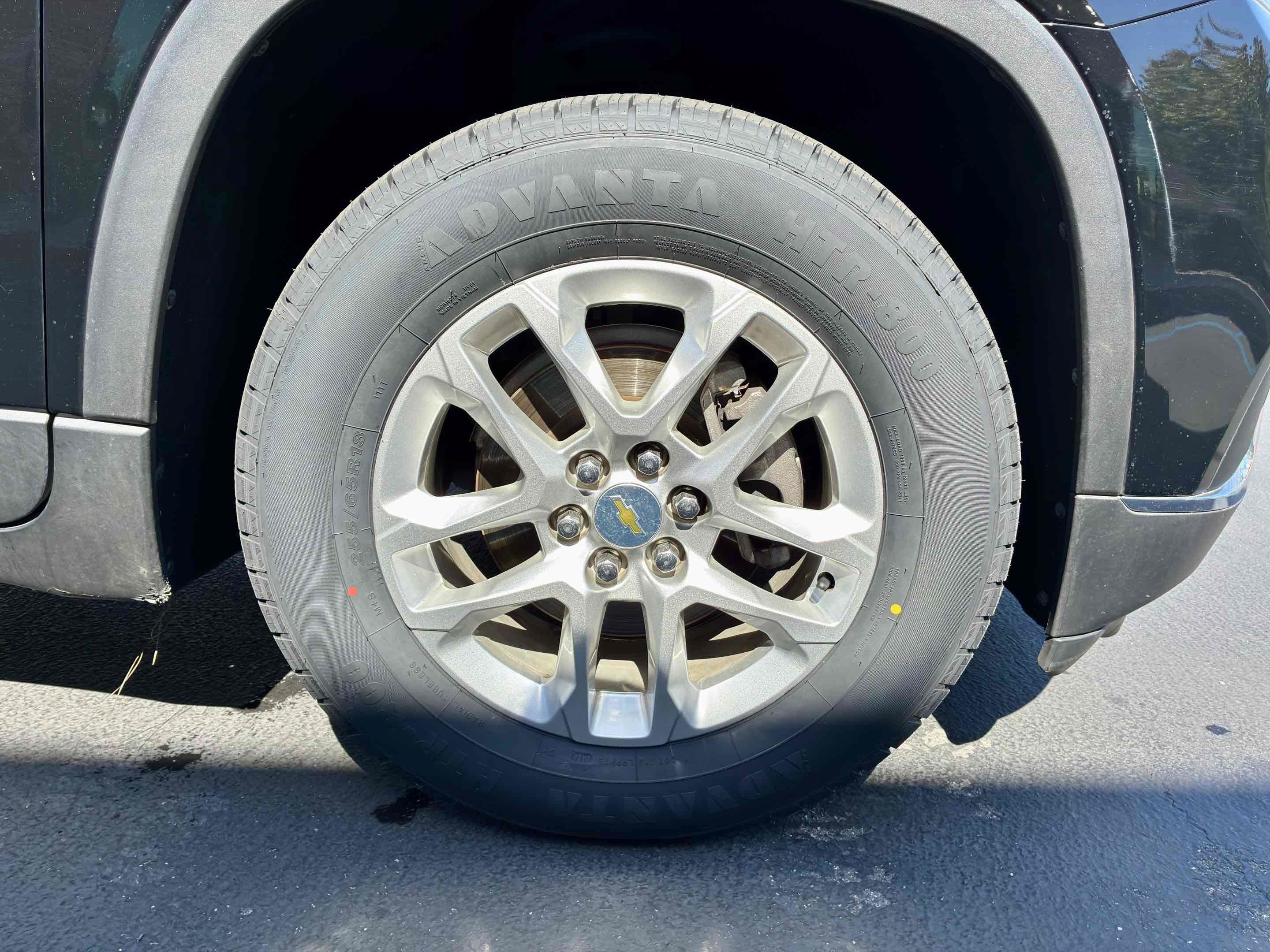 Used 2020 Chevrolet Traverse LT FWD image 12
