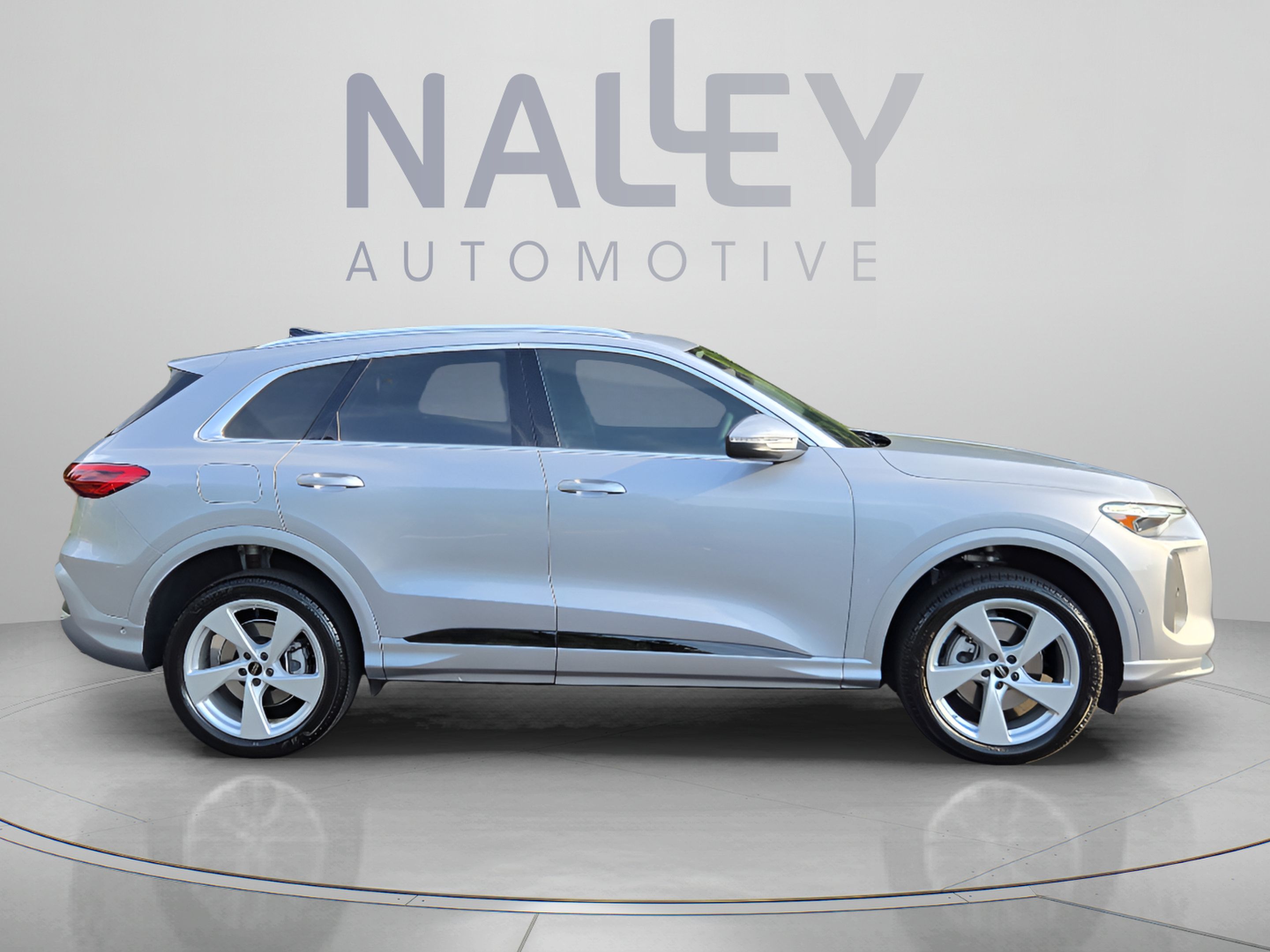 Used 2026 Audi Q5 Premium Plus AWD/4WD image 5