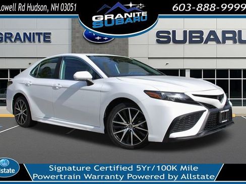 Used 2023 Toyota Camry SE image 1