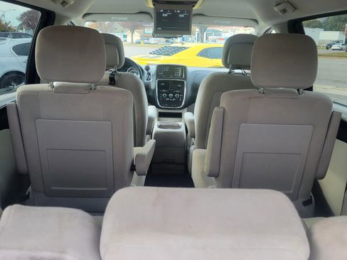 Used 2015 Dodge Grand Caravan SXT w/ UConnect Hands-Free Group image 11