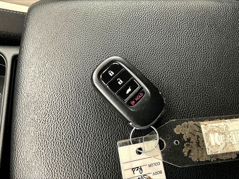 Used 2023 Honda CR-V LX image 10