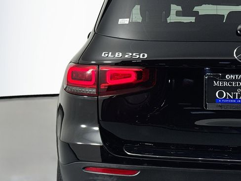 Certified 2022 Mercedes-Benz GLB 250 GLB 250 image 16