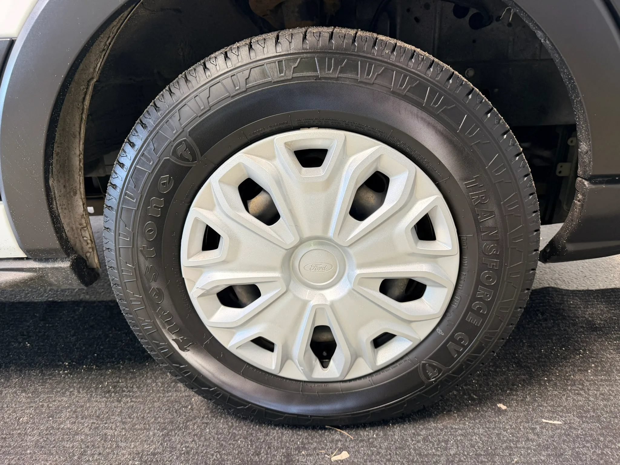 Used 2019 Ford Transit 150 XLT RWD image 17