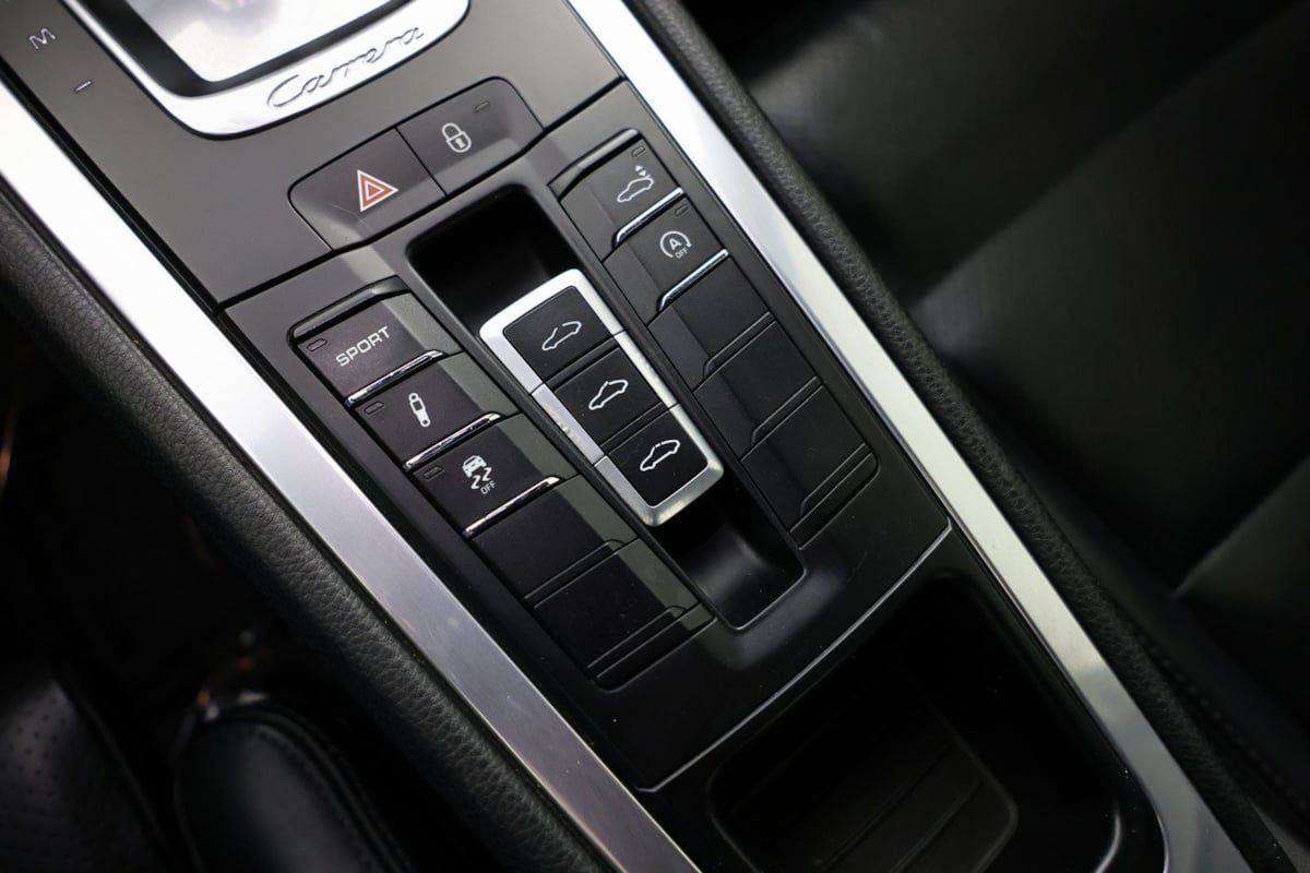 Used 2013 Porsche 911 Carrera 4S AWD/4WD image 22