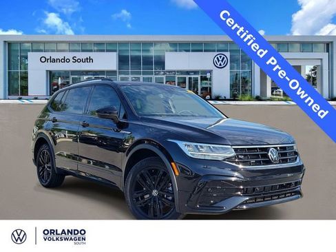 Certified 2022 Volkswagen Tiguan SE R-Line FWD image 1