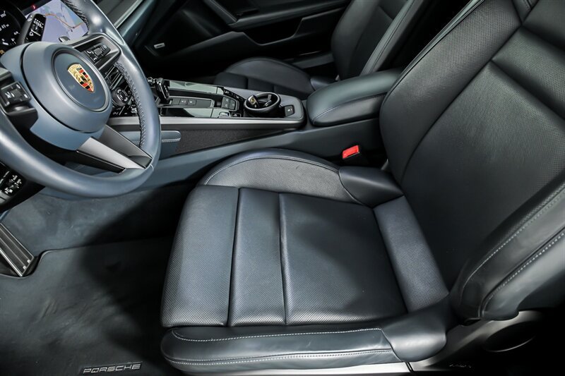 Used 2020 Porsche 911 Carrera S RWD image 19